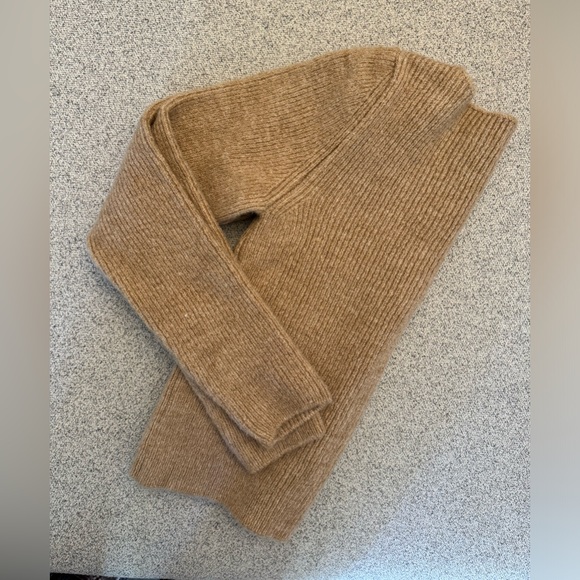 Mango Sweater - Picture 5 of 5